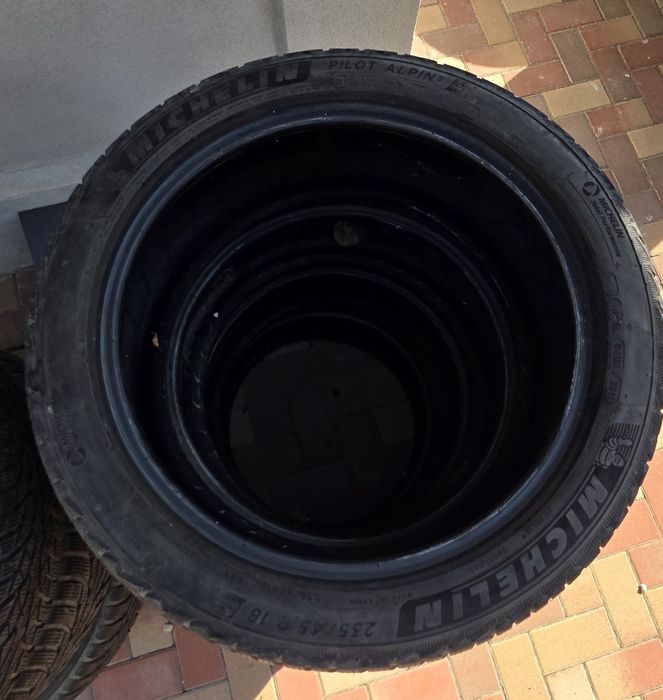 Anvelope iarna Michelin 234/45/18 negociabil