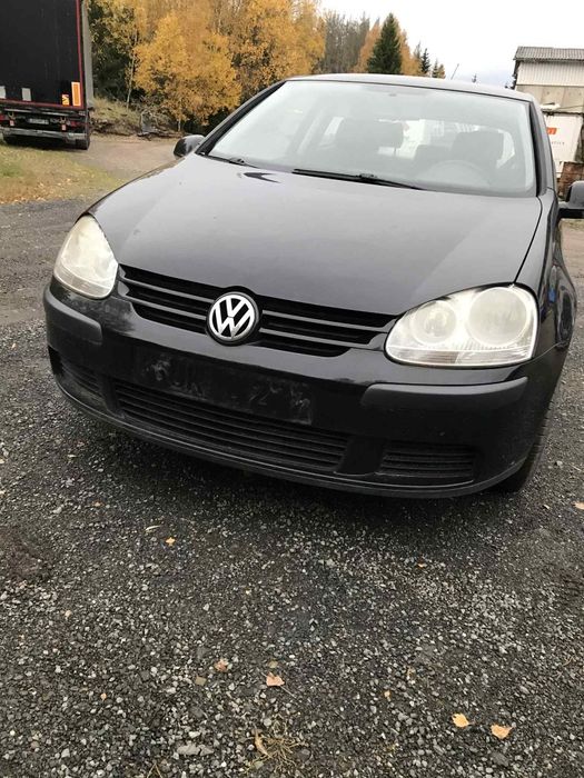 Vând golf 5 1.4 benzina