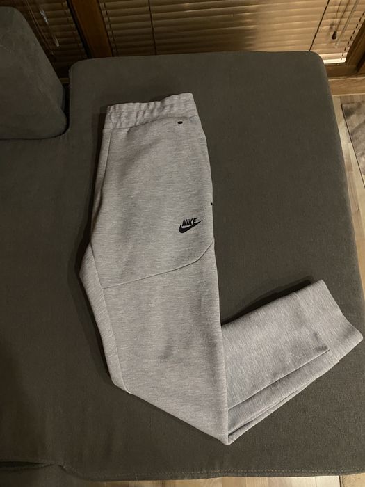 Сива долница Nike