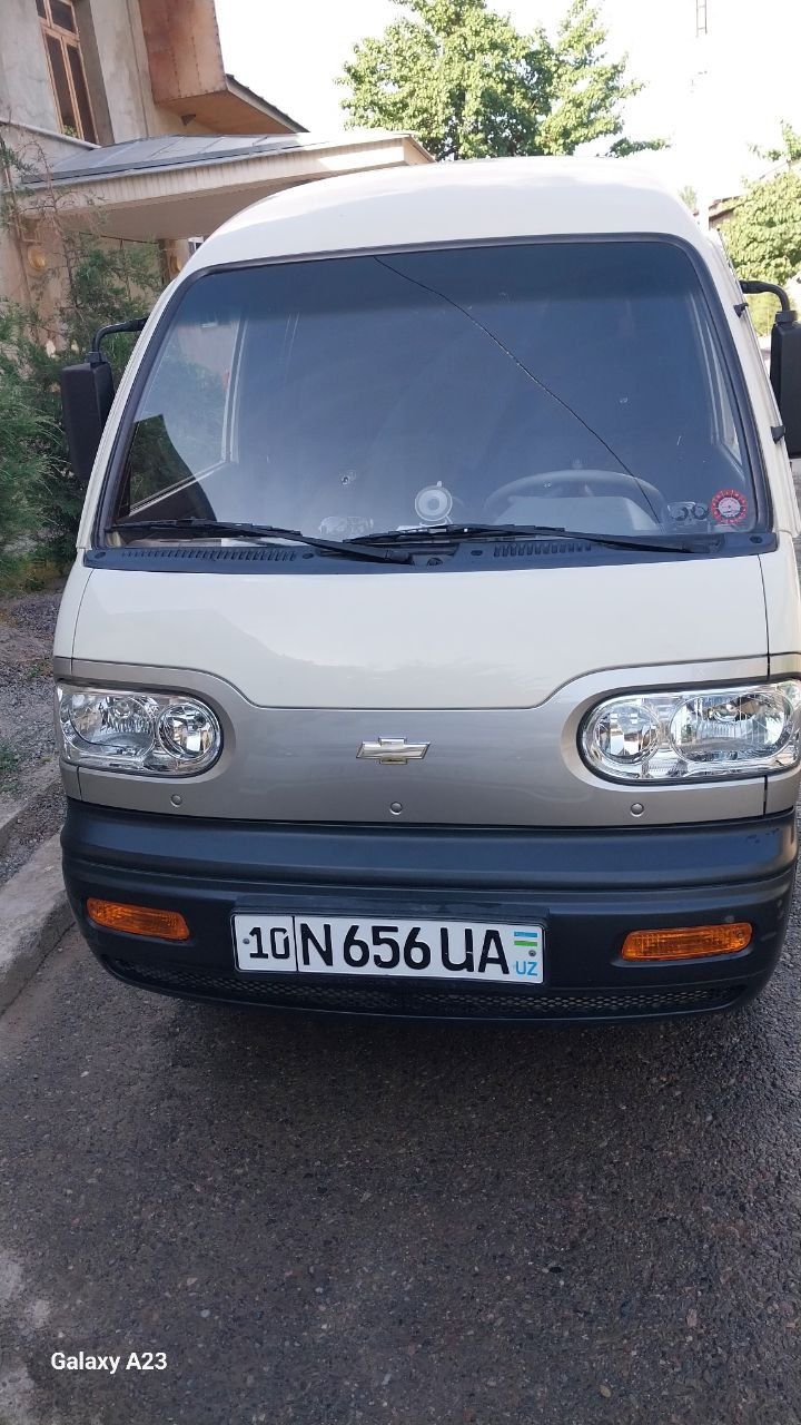 Chevrolet damas 2015