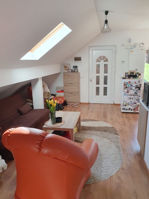 Apartament cu 2 camere la Casa cu curte