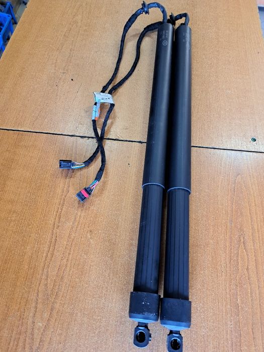 Telescop portbagaj electric Range Rover Evogue L551