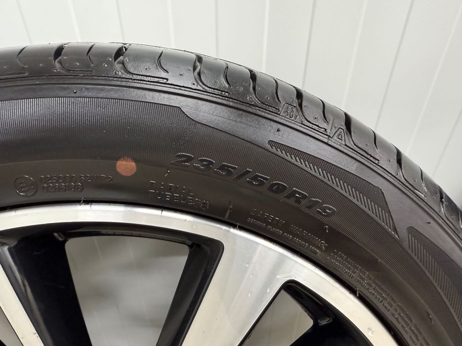 ЛетиДжантиNissanQashqai 19* 5х114.3* 66.1*7J*ET40+Летни гуми 235/50/19