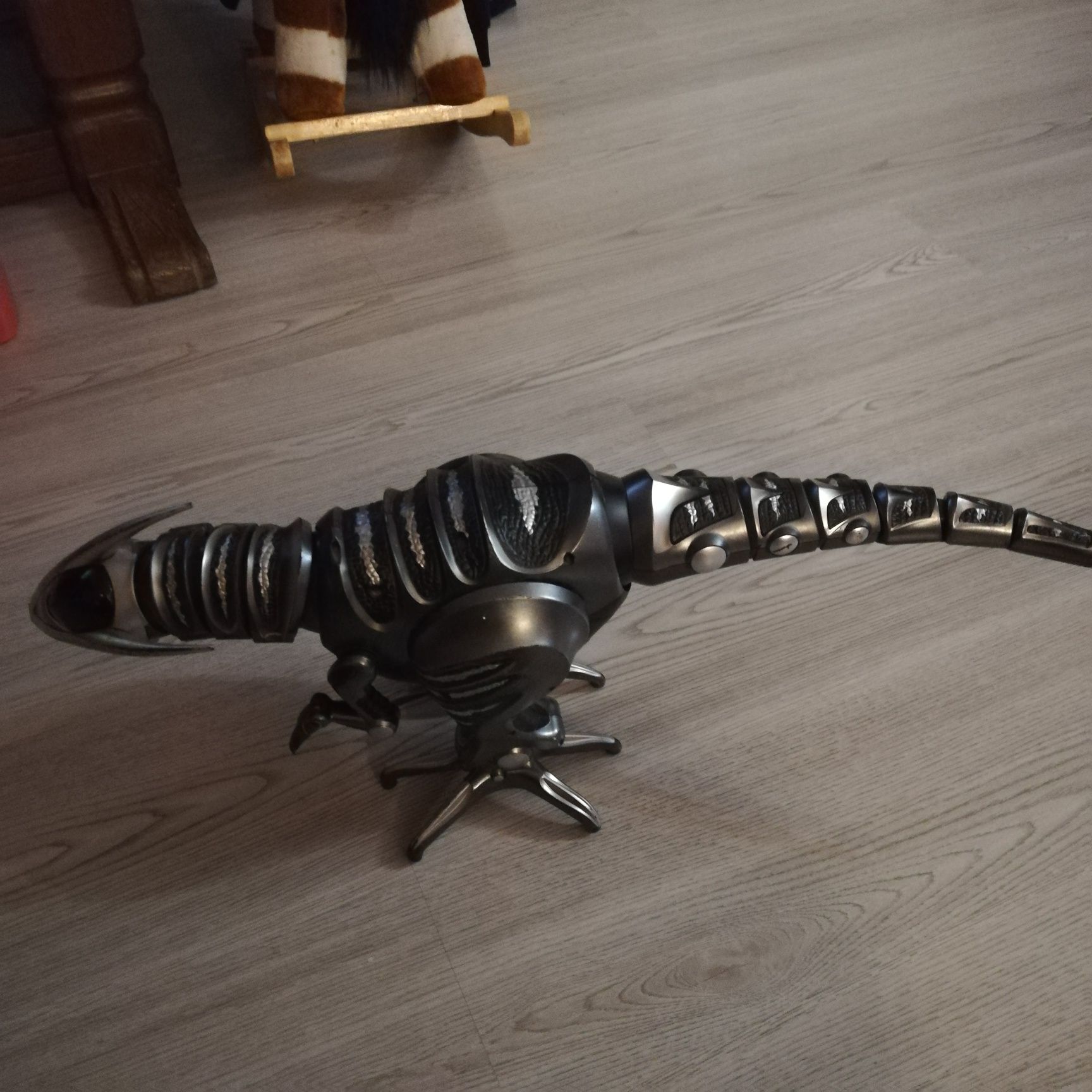 Dinozaur 60cm lungime