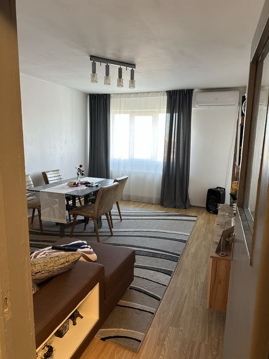 Apartament cu 3 camere