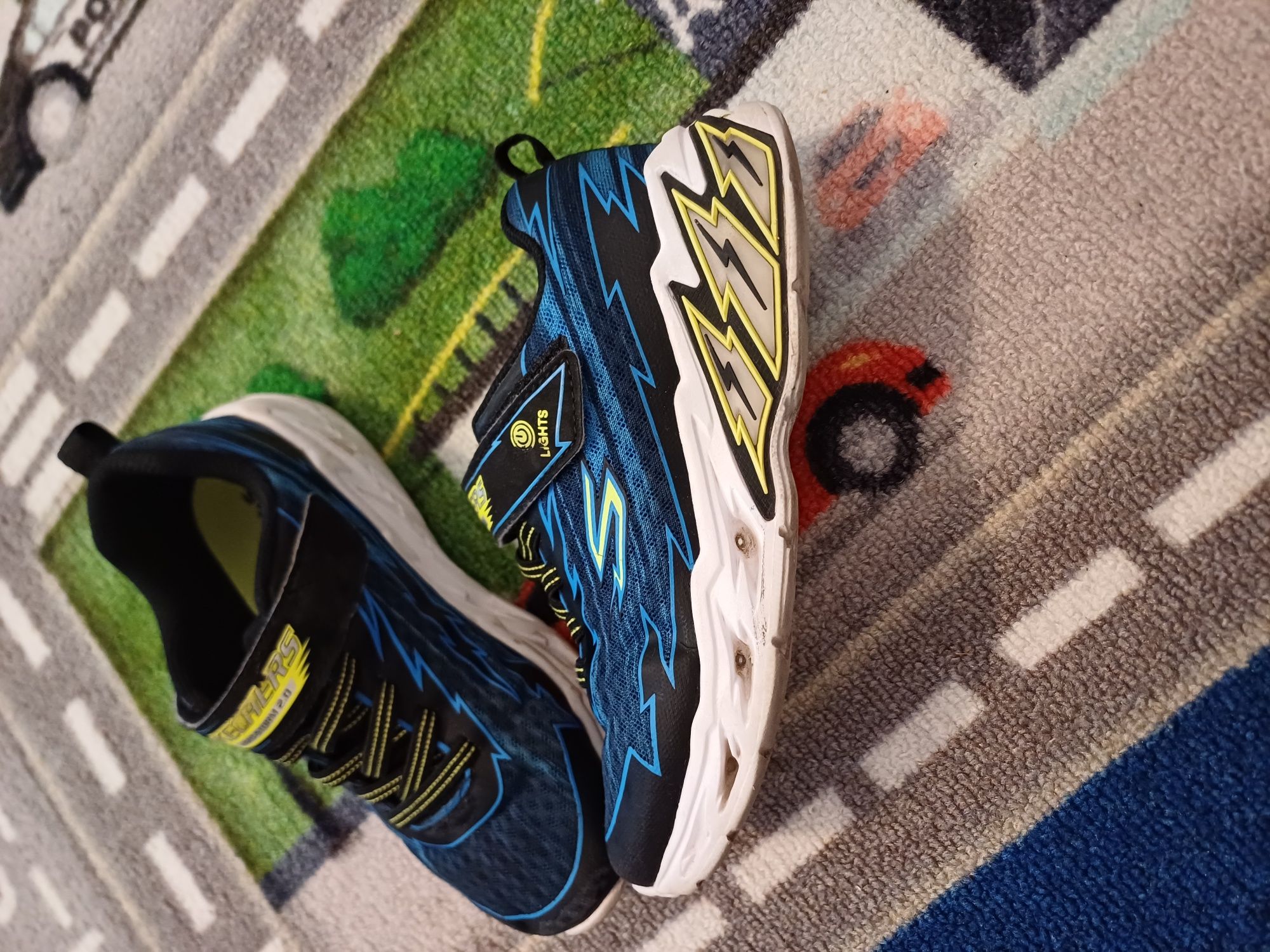 Маратонки Skechers