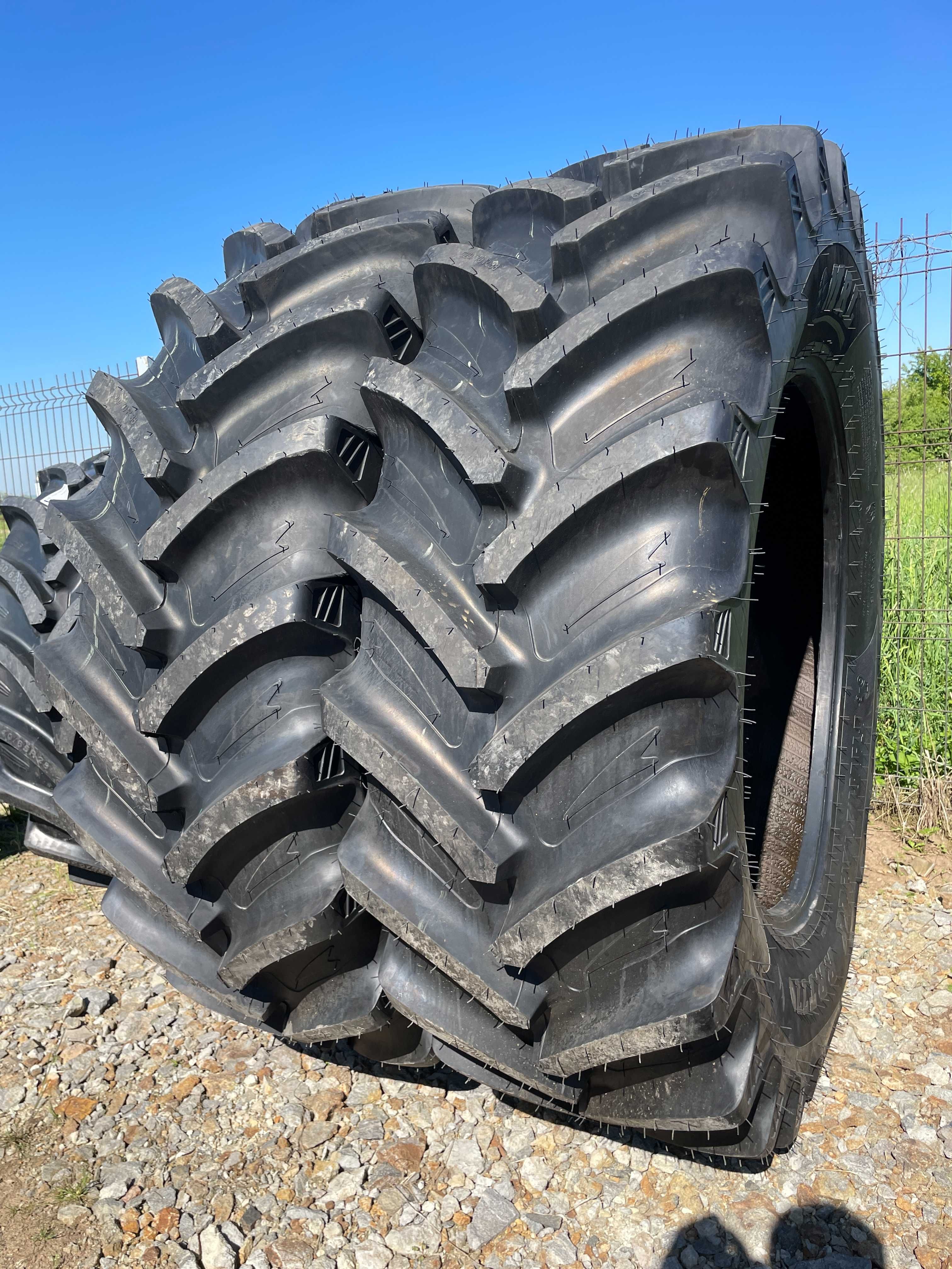 Cauciucuri noi 520/70R38 MRL anvelope radiale tractor DEUTZ CASE