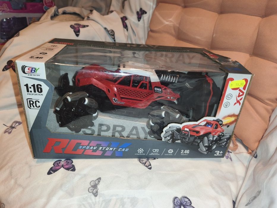 Джип с дистанционно и спрей ефект огън