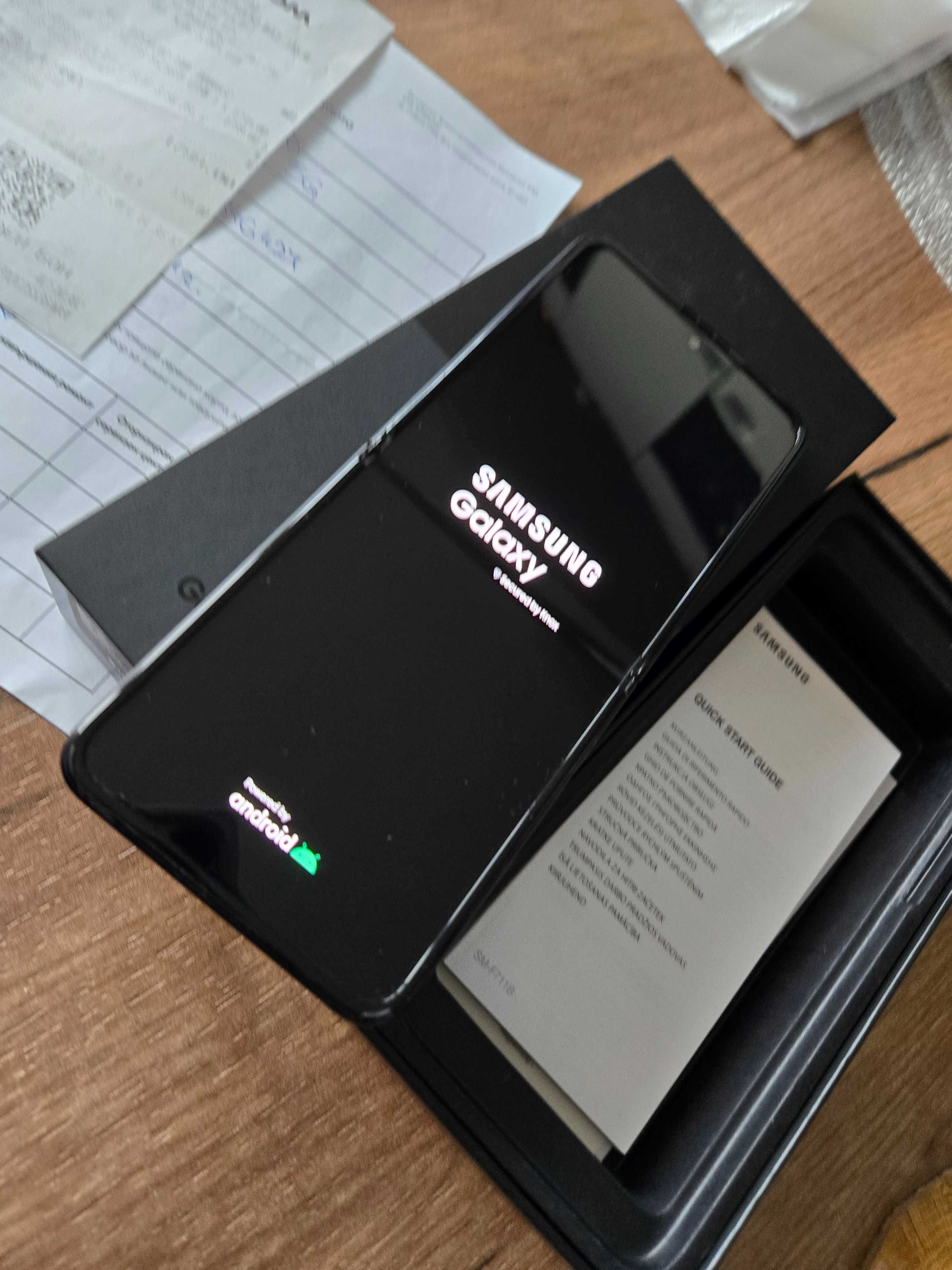 Samsung Z Flip3 5G , 850лв.