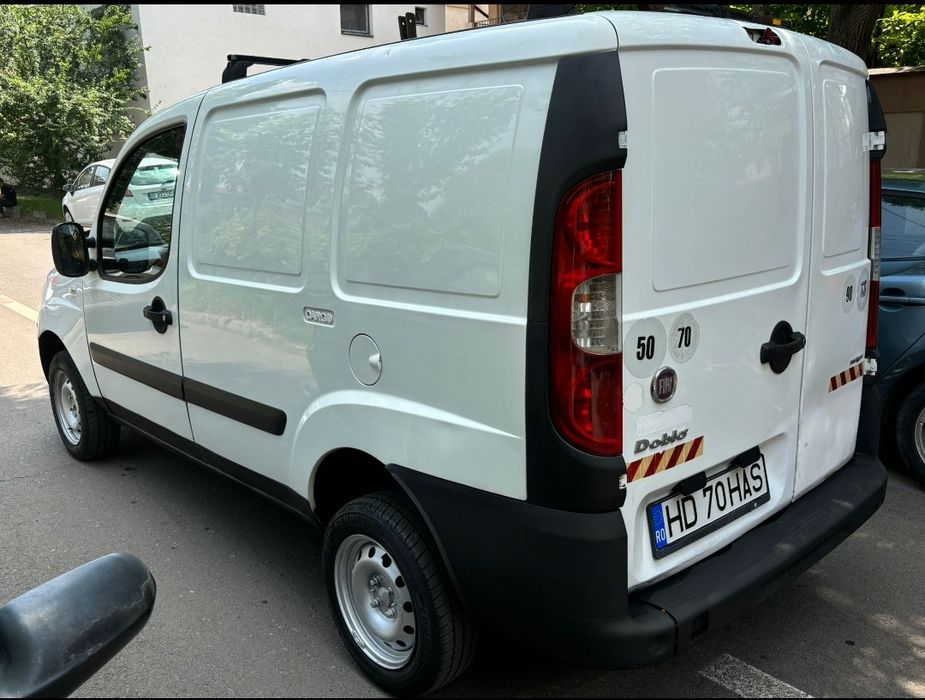 Vând fiat doblo 1.3 multijet