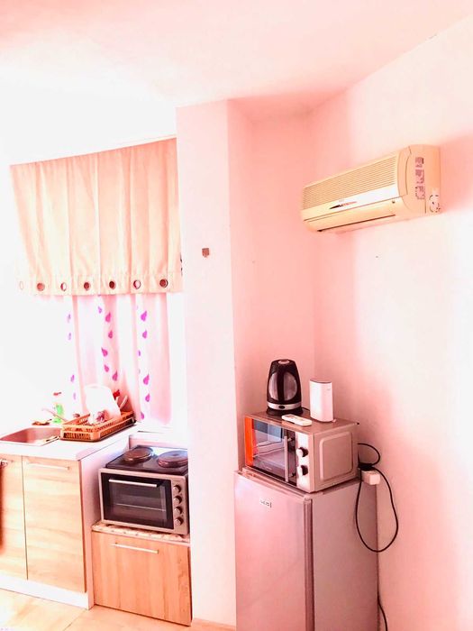 Дава се под наем Едностаен апартамент в Свети Влас - 30 кв.м за 250 € - Снимка #3