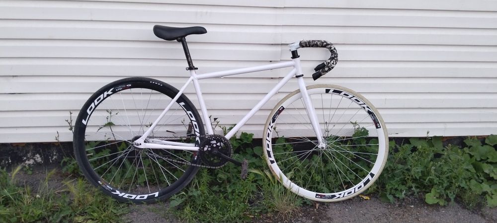торг есть вело фикс , fixed gear , первому отдаю за 42000