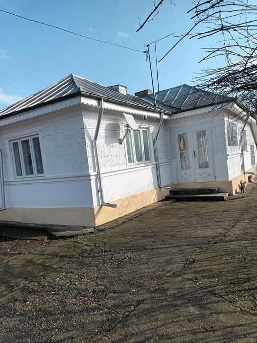 De vanzare Casa si Teren Comuna Vartescoiu sat Olteni