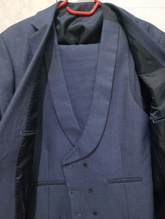 Костюм почти новый