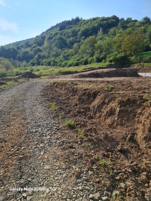 Teren intravilan pregătit de construcții, drum de acces privat