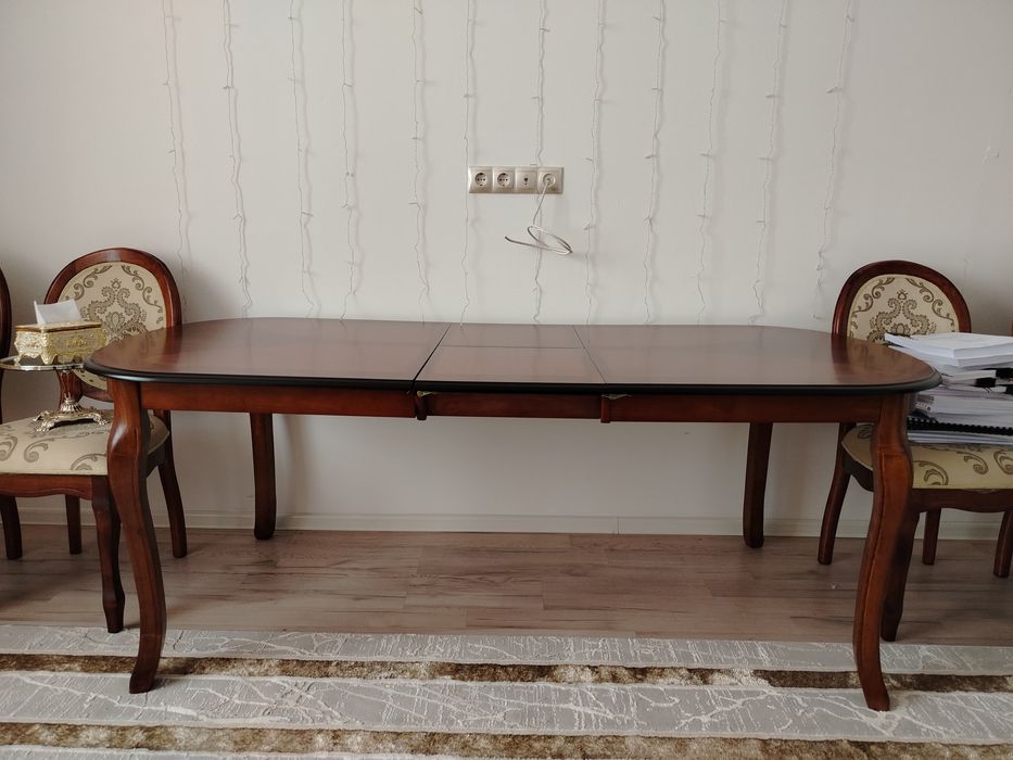 Продам большой стол. Малайзия