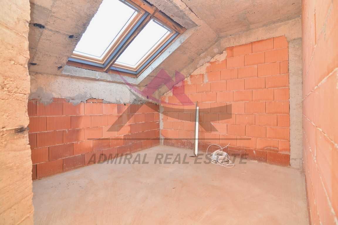 Продава се Четиристаен апартамент в Варна, Лятно кино Тракия - 148 кв.м за 2129 €/кв.м - Снимка #7