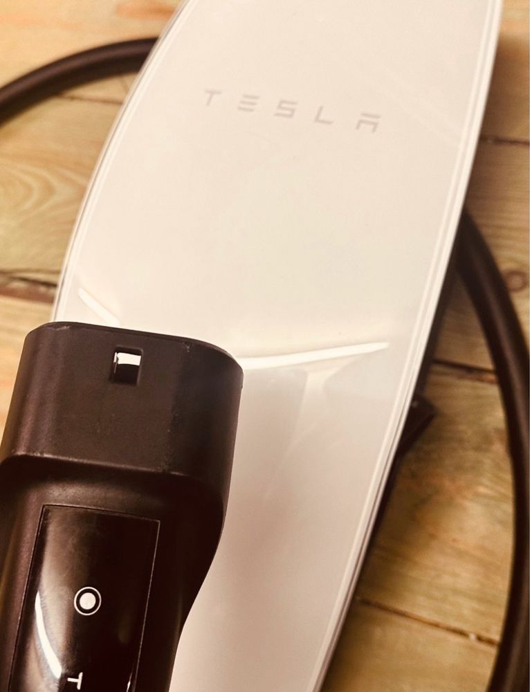 Зарядна станция тесла tesla