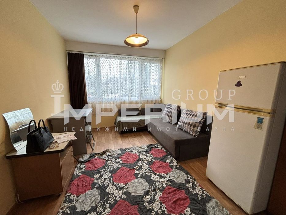 Дава се под наем Едностаен апартамент в Варна, Левски - 20 кв.м за 229.5 € - Снимка #1