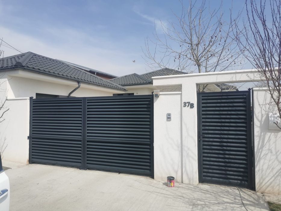 Gard și porti jaluzea