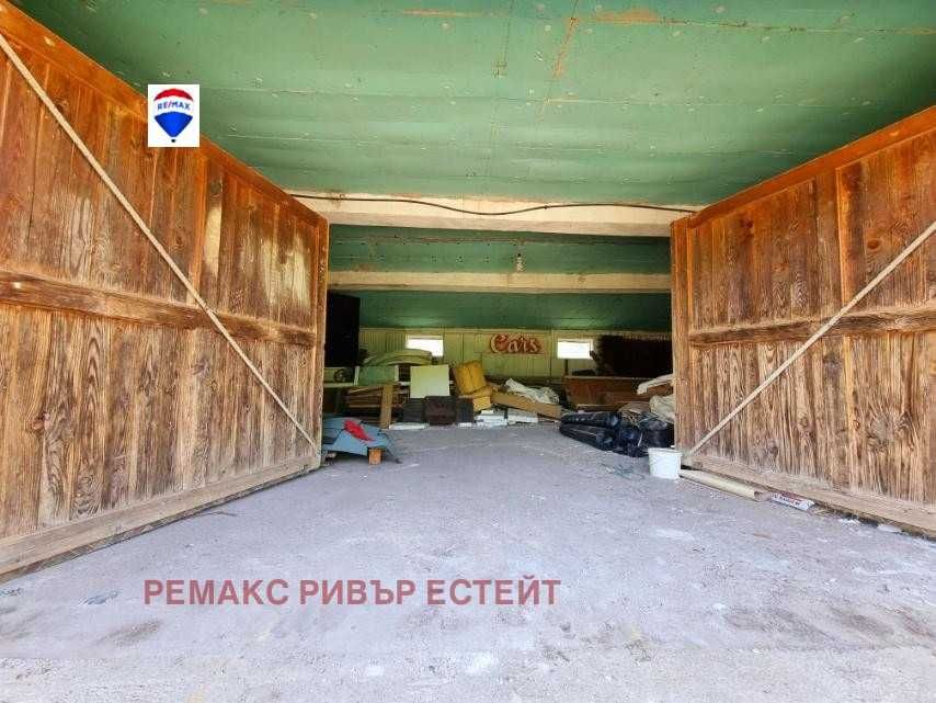 Бизнес имот под наем местност Караач, гр. Русе