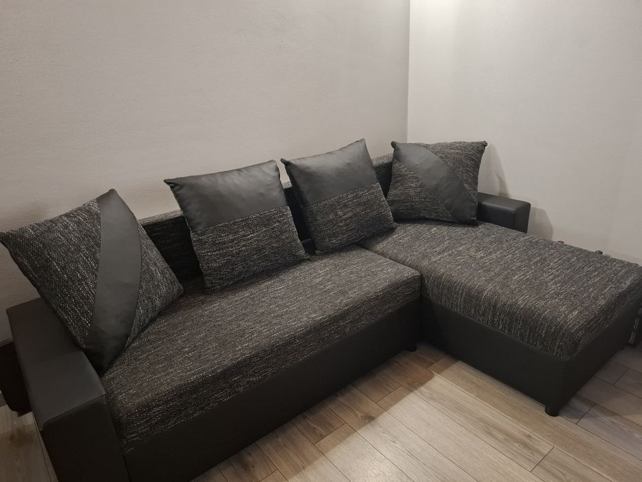 Vând colțar extensibil