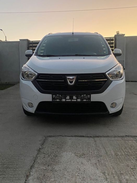 Dacia Lodgy Dacia Lodgy 7 locuri EURO 6 - 1.6 benz+GAZ din fabrica