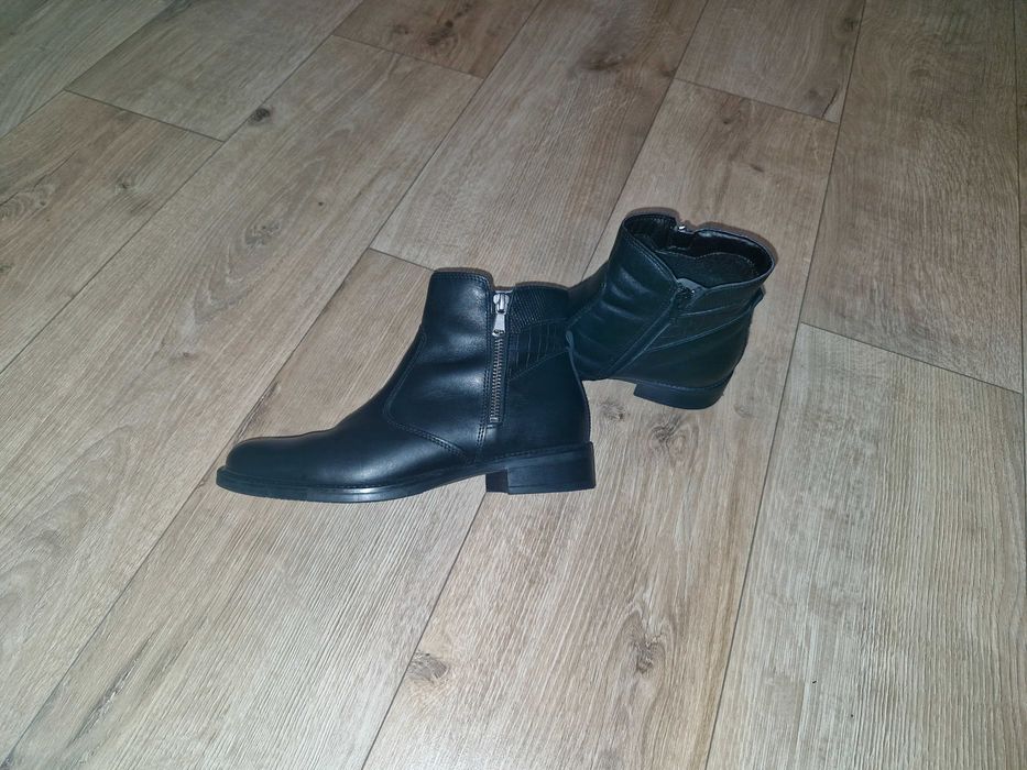 Ghete dama marimea 36 (îngust)