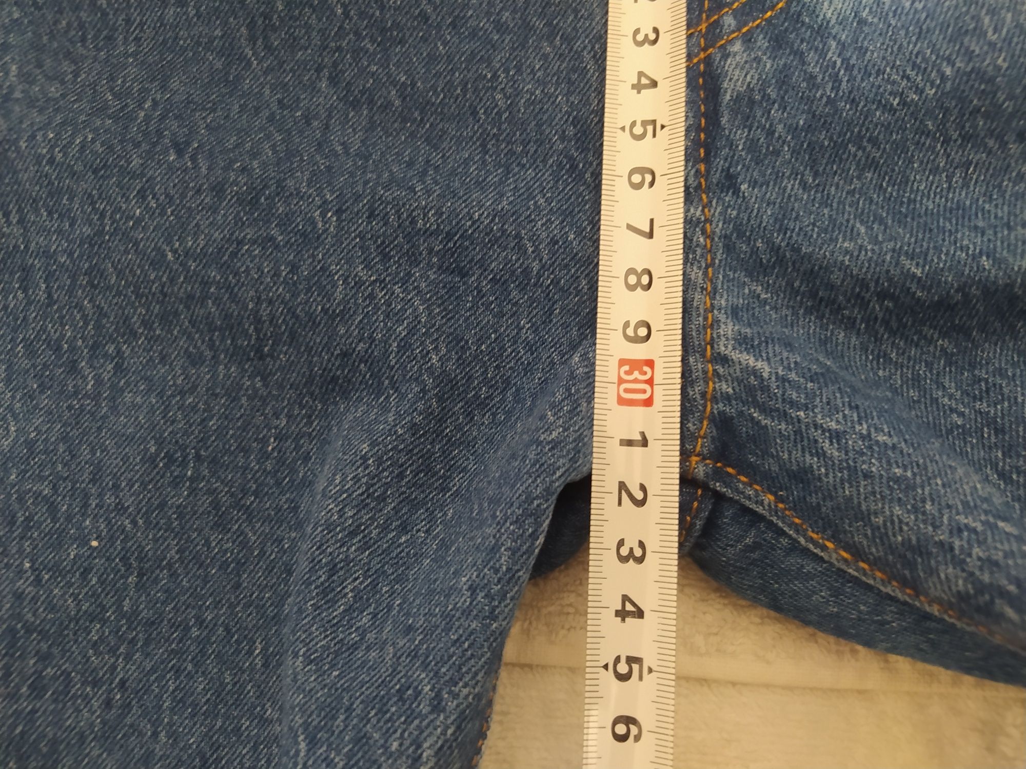 Мъжки дънки Levi's 33/28 като нови
