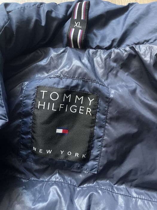 TOMMY HILFIGER / мъжки пухен елек/грейка XL