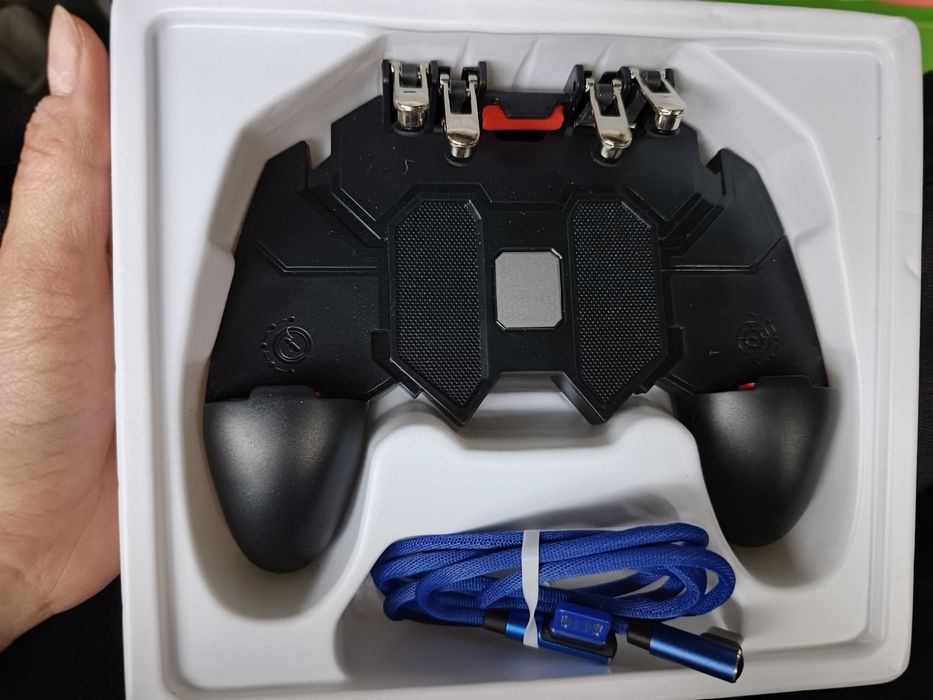 Геймпад для смартфона