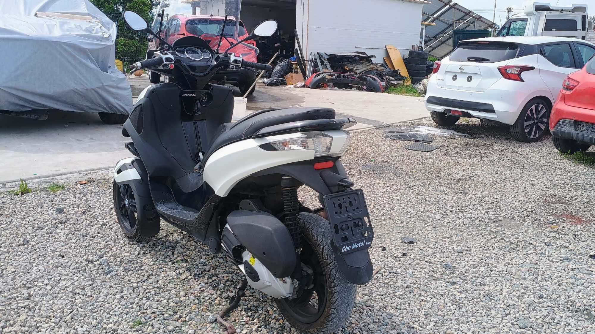 Piaggio MP3 300i