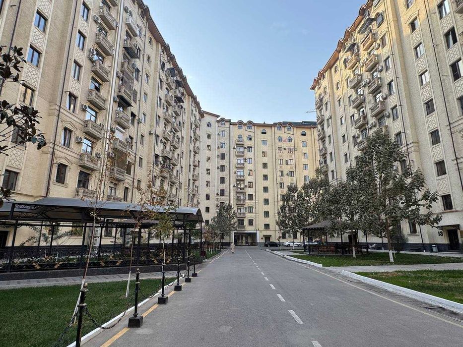 ЖК Poytaht Gavhari, 4 комнатная 100м² Срочно ПРОДАЕТСЯ, Алайский рынок