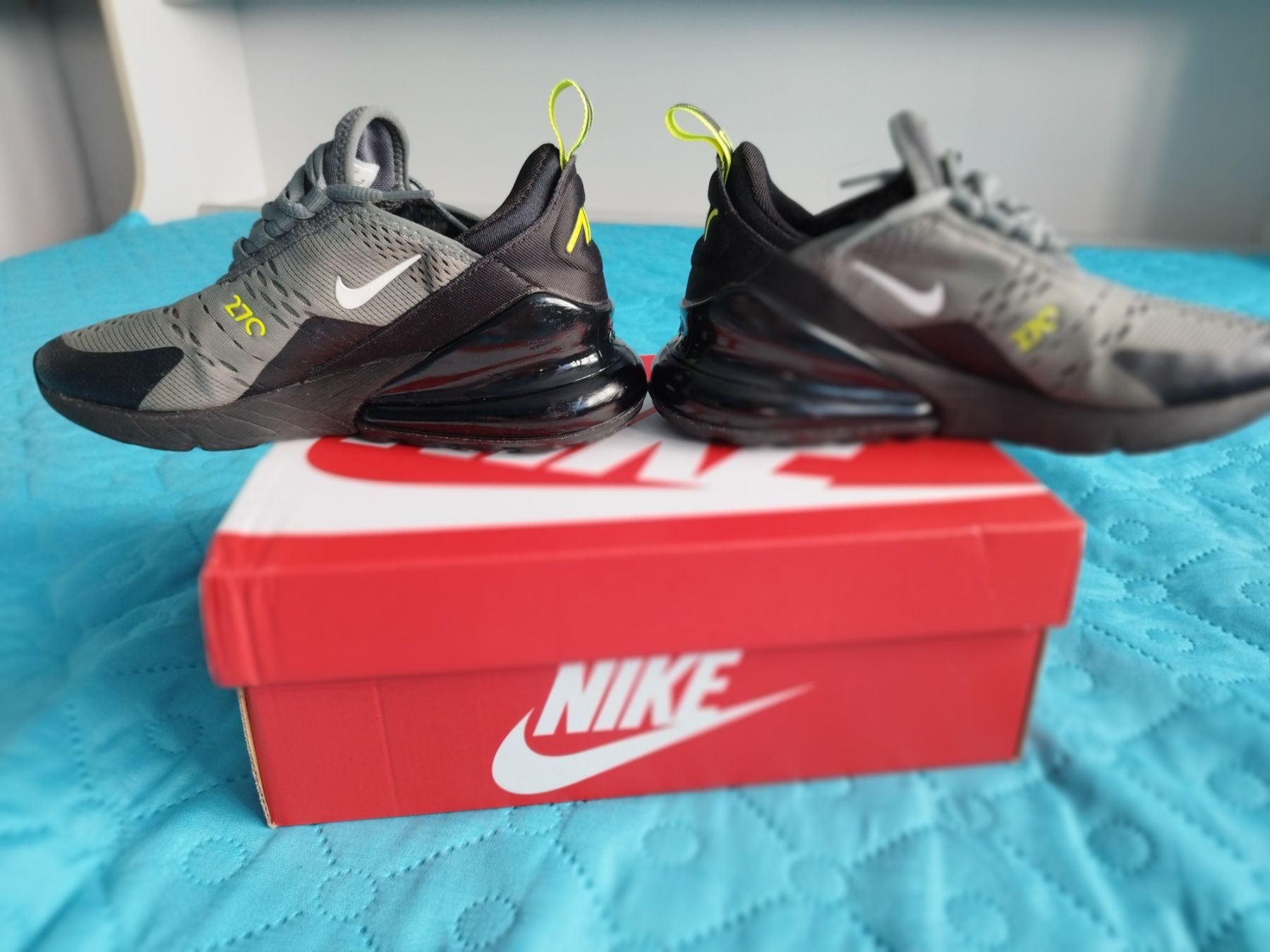 Маратонки Nike air max 270.