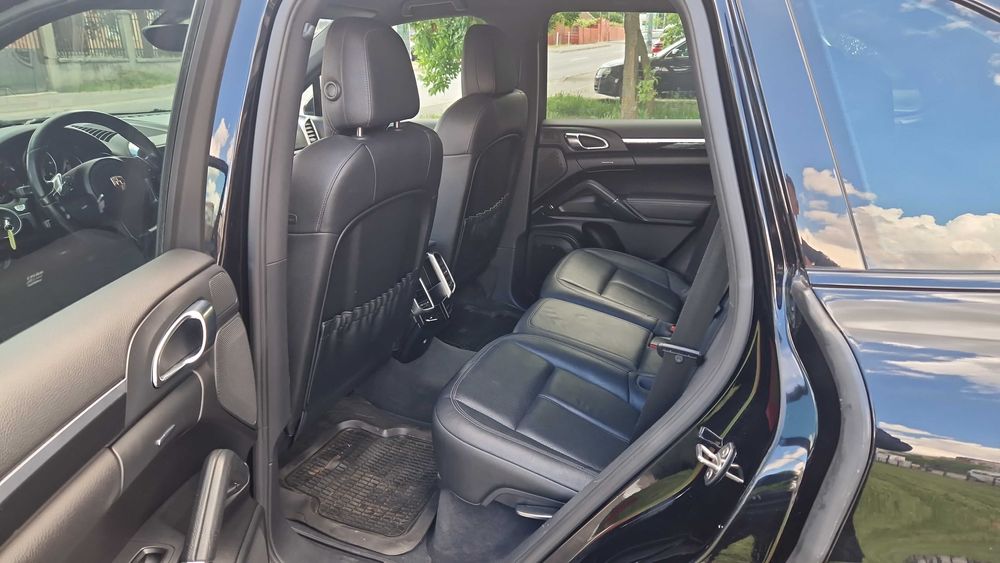 Porsche Cayenne 2011 3.0d 239cp 4x4 automat pret 16490eu neg