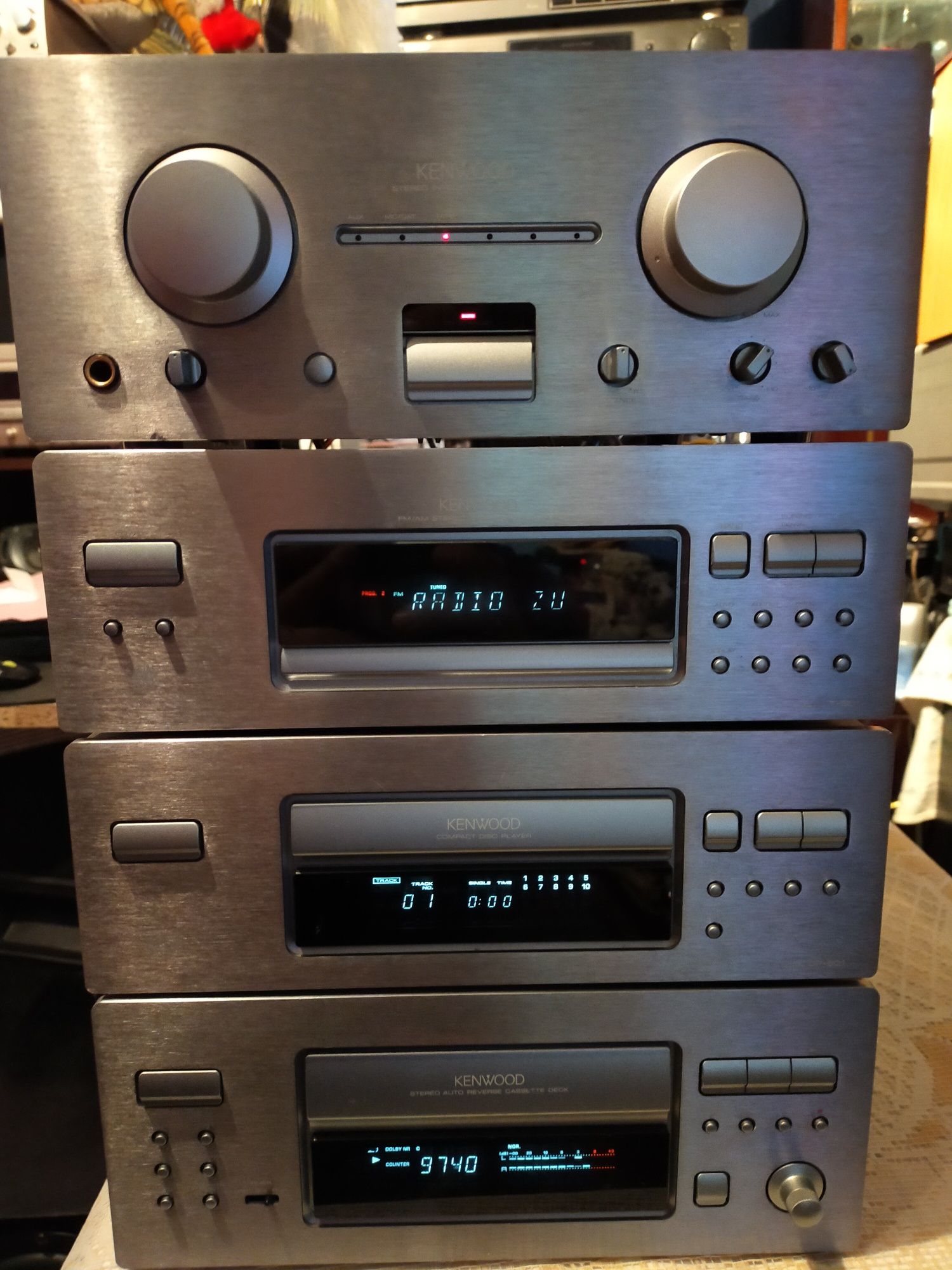 Linie ”Kenwood A-601” 4. piese Premium/Amplif./cd/tuner/deck.