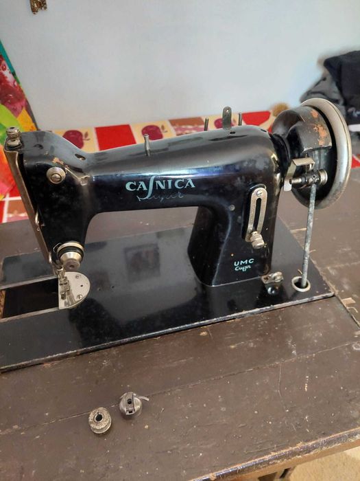 Vand masina cusut Casnica