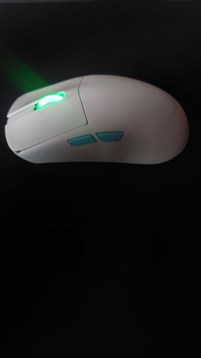 Mouse gaming Asus Rog Harpe Ace Aimlabs edition