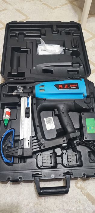 Продам электромонтажный пистолет Toua