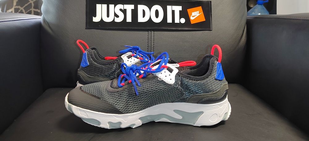 Nike React Live, номер 38,5