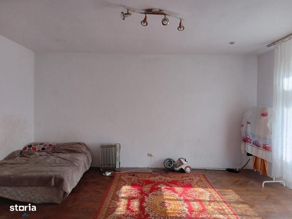 Apartament la casa etaj 1 zona Soseaua Alba-Iulia