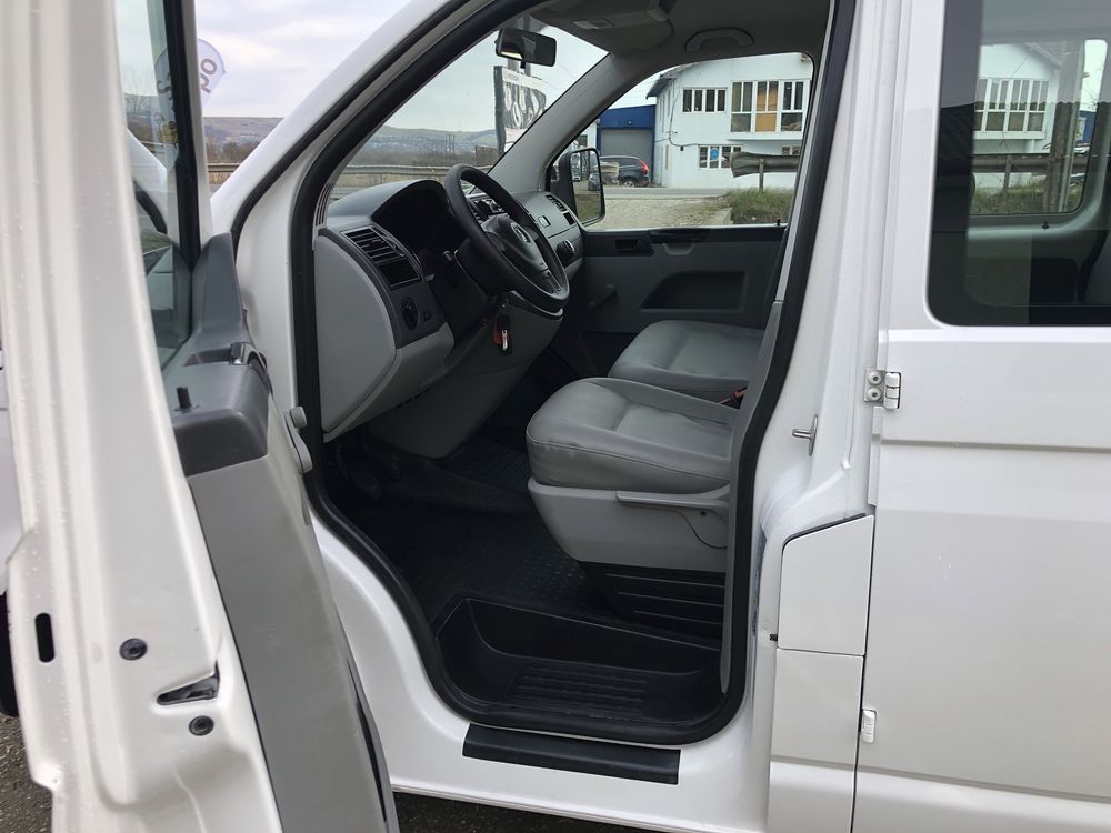 VW Transporter T5 Doka an 2015 2.0tdi euro5 6 locuri si bena