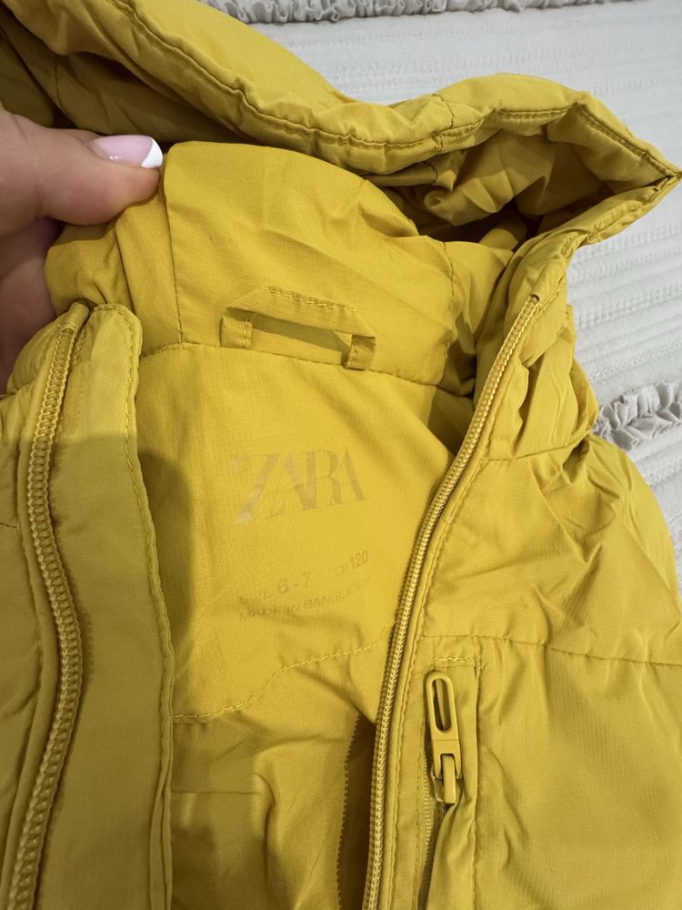 Елек за момче на Zara