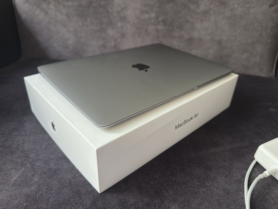 Macbook 2020 m1 256ssd