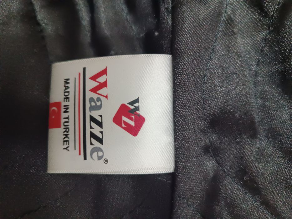 Продается пальто женское 2 шт.