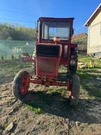 Vând Tractor u650