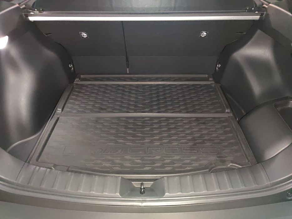 Стелка за багажник Toyota Corolla Cross