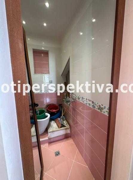 Продава се Тристаен апартамент в Пловдив, Център - 110 кв.м за 2455 €/кв.м - Снимка #8