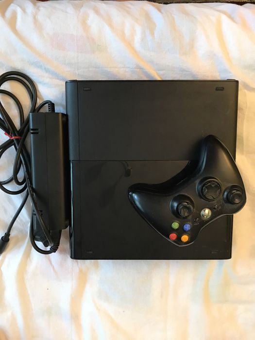 Console wii si xbox360 slim de vanzare