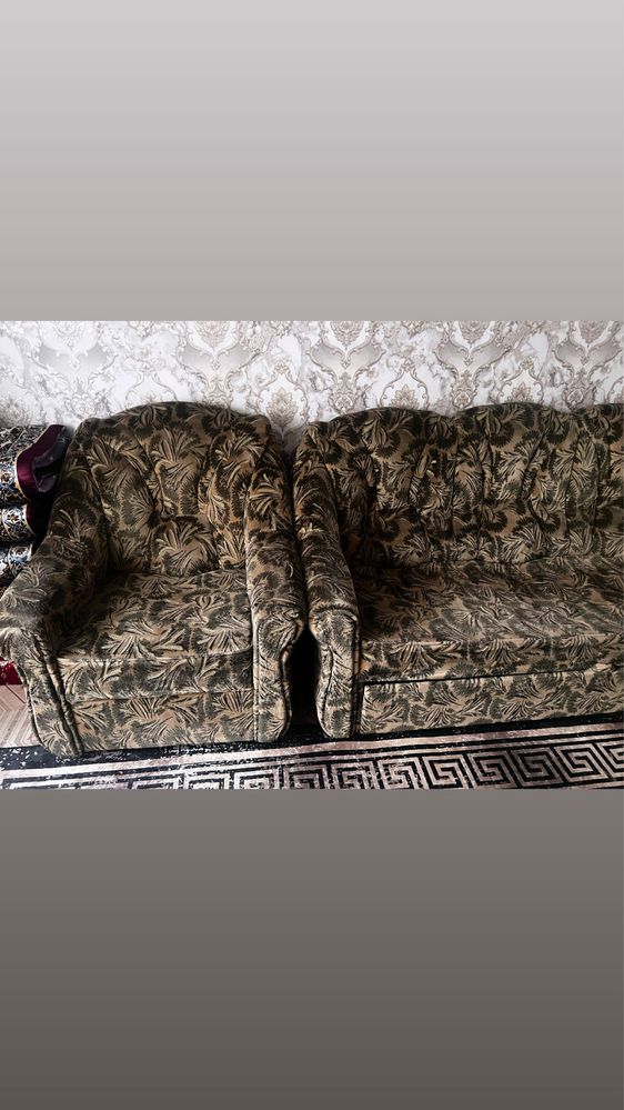 Диван угловой с креслом в хорошем состоянии